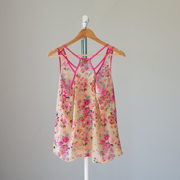 Pink multi-coloured sheer top size medium - Picture 4 of 6